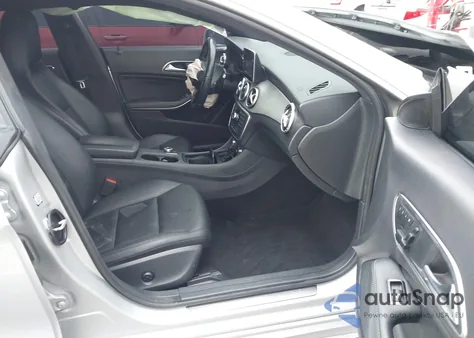 2014 Mercedes-Benz Cla 250 z USA, uszkodzony, nr VIN WDDSJ4EB3EN117515